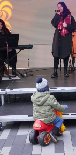 adventne koncerty v oc promenada