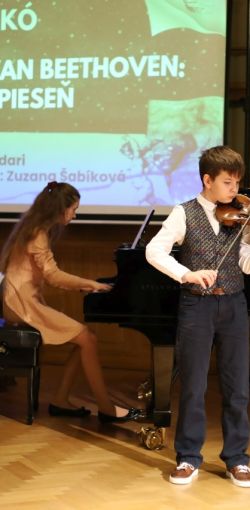 2025 12 10 adventny koncert vystava prac